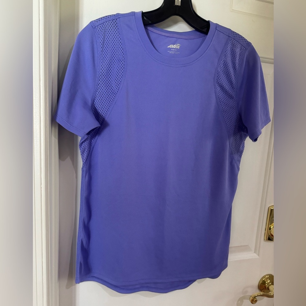 NWOT Avia Lavender Athletic Short Sleeve Workout Tee Shirts Size M
